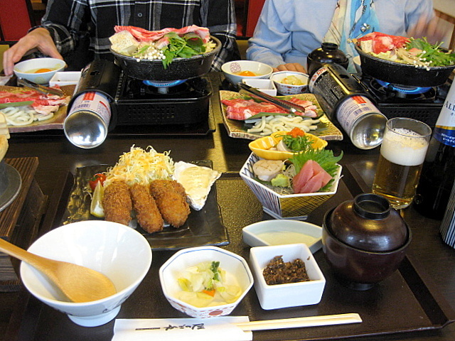 かごの屋 のすき焼き定食を絶賛 ジミヘンのおいしいもの探し かごの屋 のすき焼き定食を絶賛 ジミヘンのおいしいもの探し