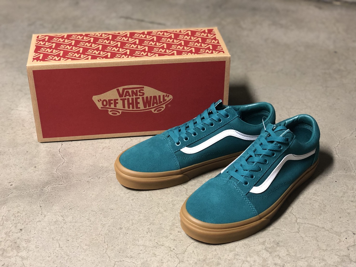 VANS OLD SKOOL！！！_a0221253_19173655.jpeg