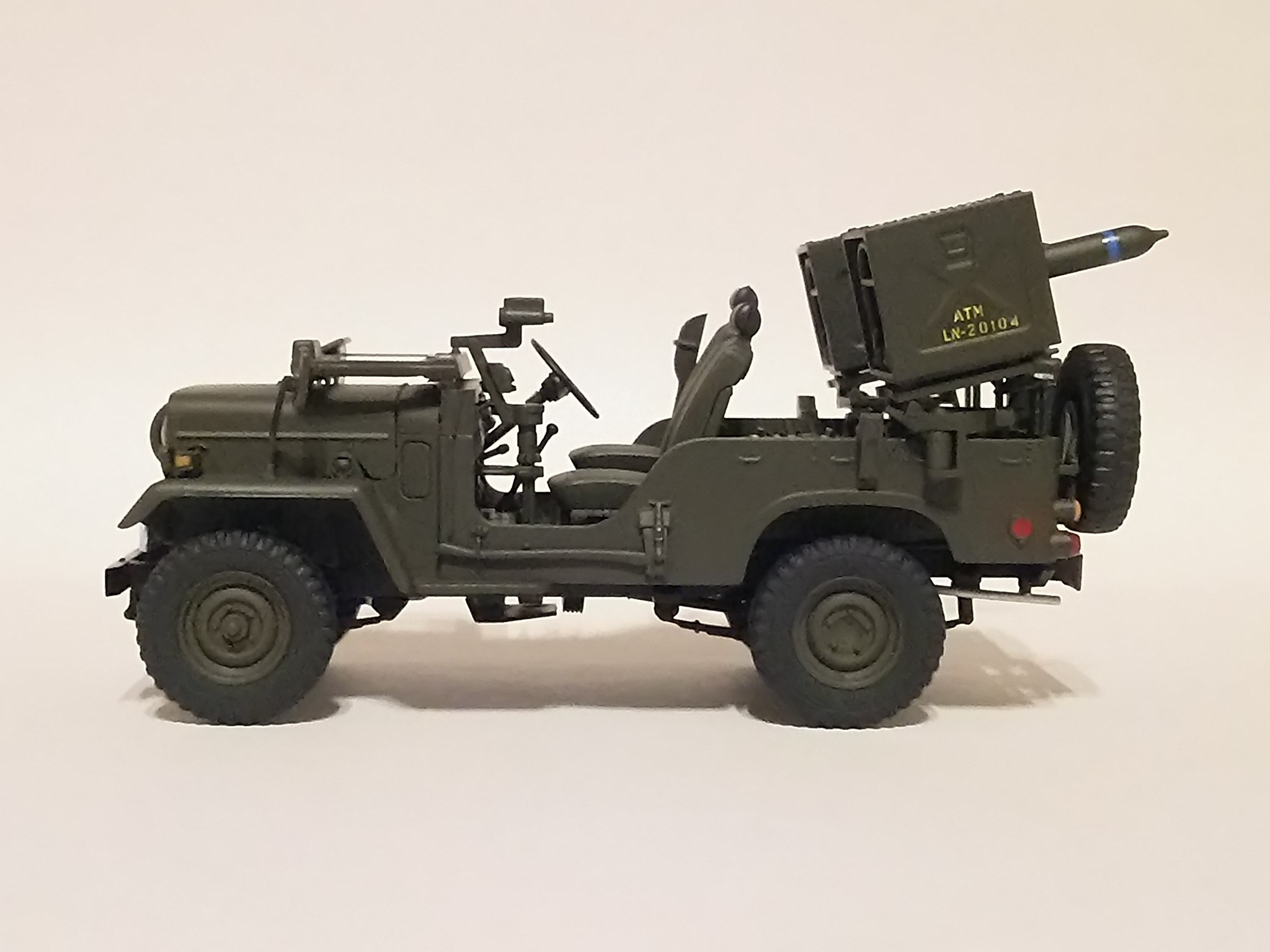 ファインモールド・陸上自衛隊　73式小型トラック（MAT装備）_b0098271_17535803.jpg
