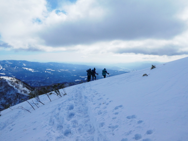 雪の　大日ｹ岳 (1,708.)M)    下山編_d0170615_20370149.jpg