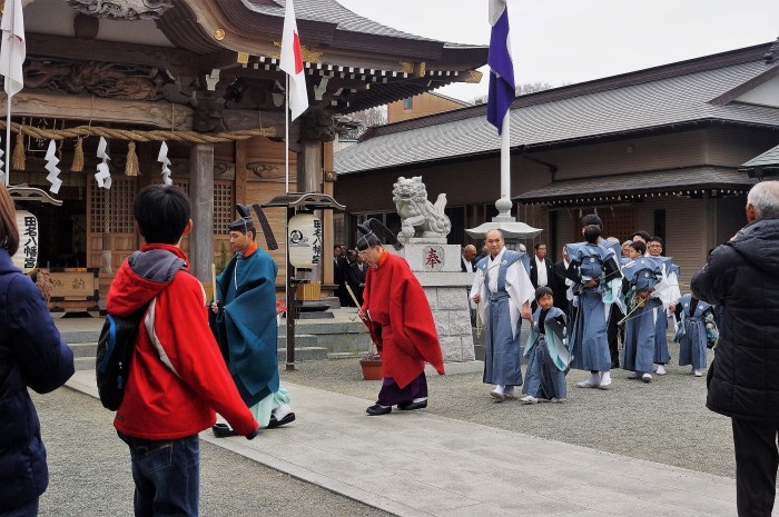 ■1月6日【田名八幡宮恒例の的祭】を見て来ました＾＾_b0033423_20202719.jpg