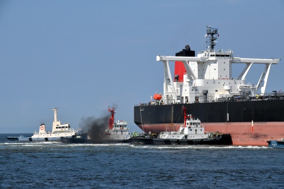 共栄タンカーVLCC「元栄」_e0158925_21385391.jpg