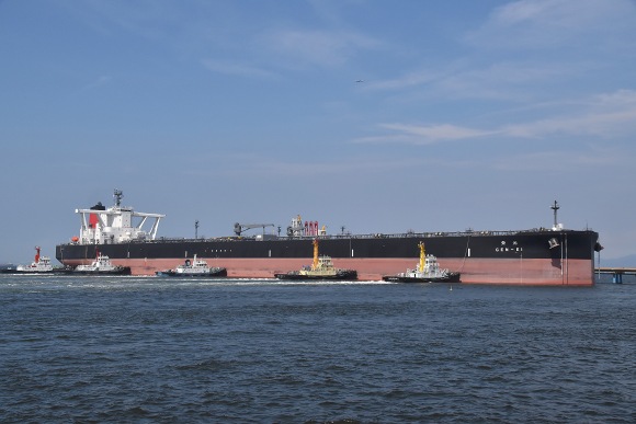 共栄タンカーVLCC「元栄」_e0158925_2139553.jpg