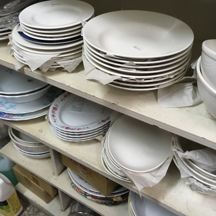 台湾 陶器の蓋つきスープポット（大同の食器） : そこはかノート
