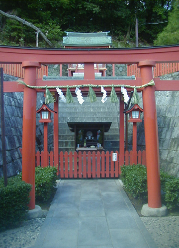 ●神社の造形―門戸厄神の稲荷社_d0053294_00422891.jpg