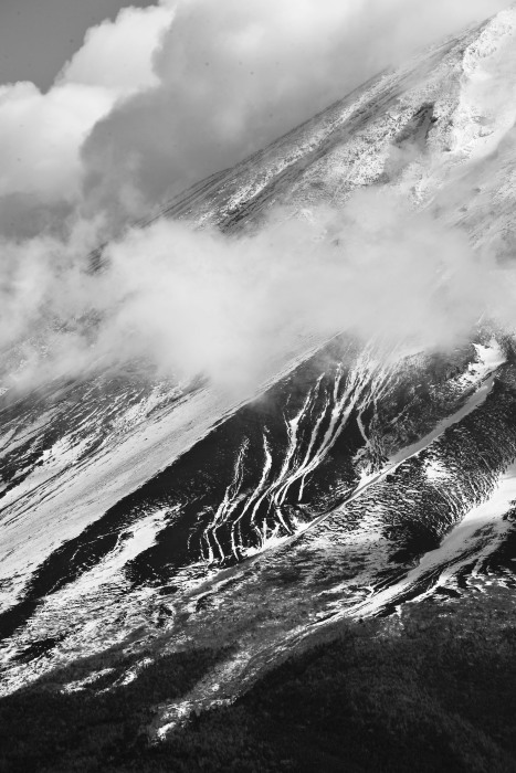 「鳴沢の道の駅」から撮った富士山山頂付近の写真をアップします_f0000502_15474354.jpg