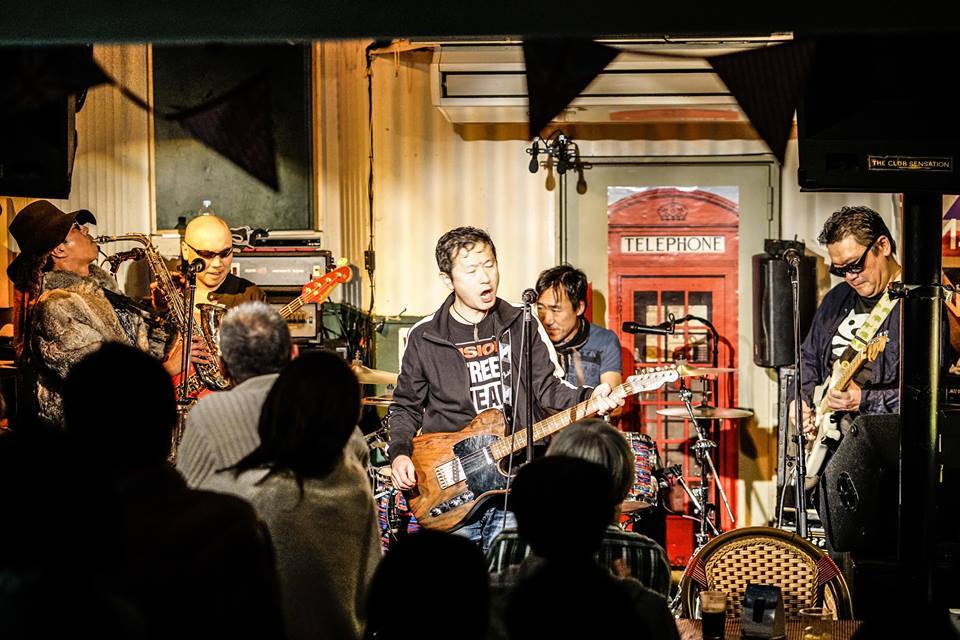 ハマのロックの殿堂「クラセン」ライブレポ_e0120837_14055596.jpg