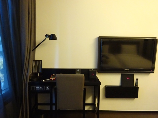 f0201054_22375808.jpg