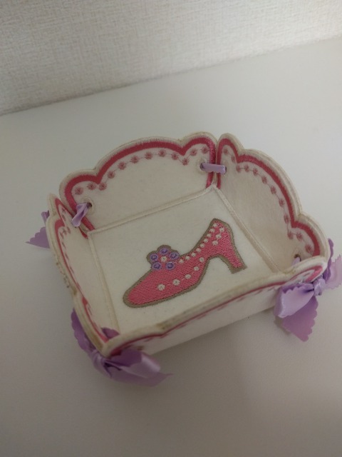 刺繍CDコンテスト応募作品のご紹介①エントリーNo1~5_a0370893_22452400.jpg