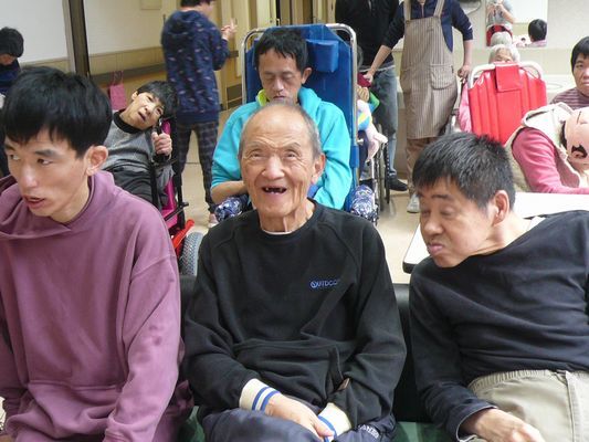 1/16 ビデオ鑑賞_a0154110_10011399.jpg
