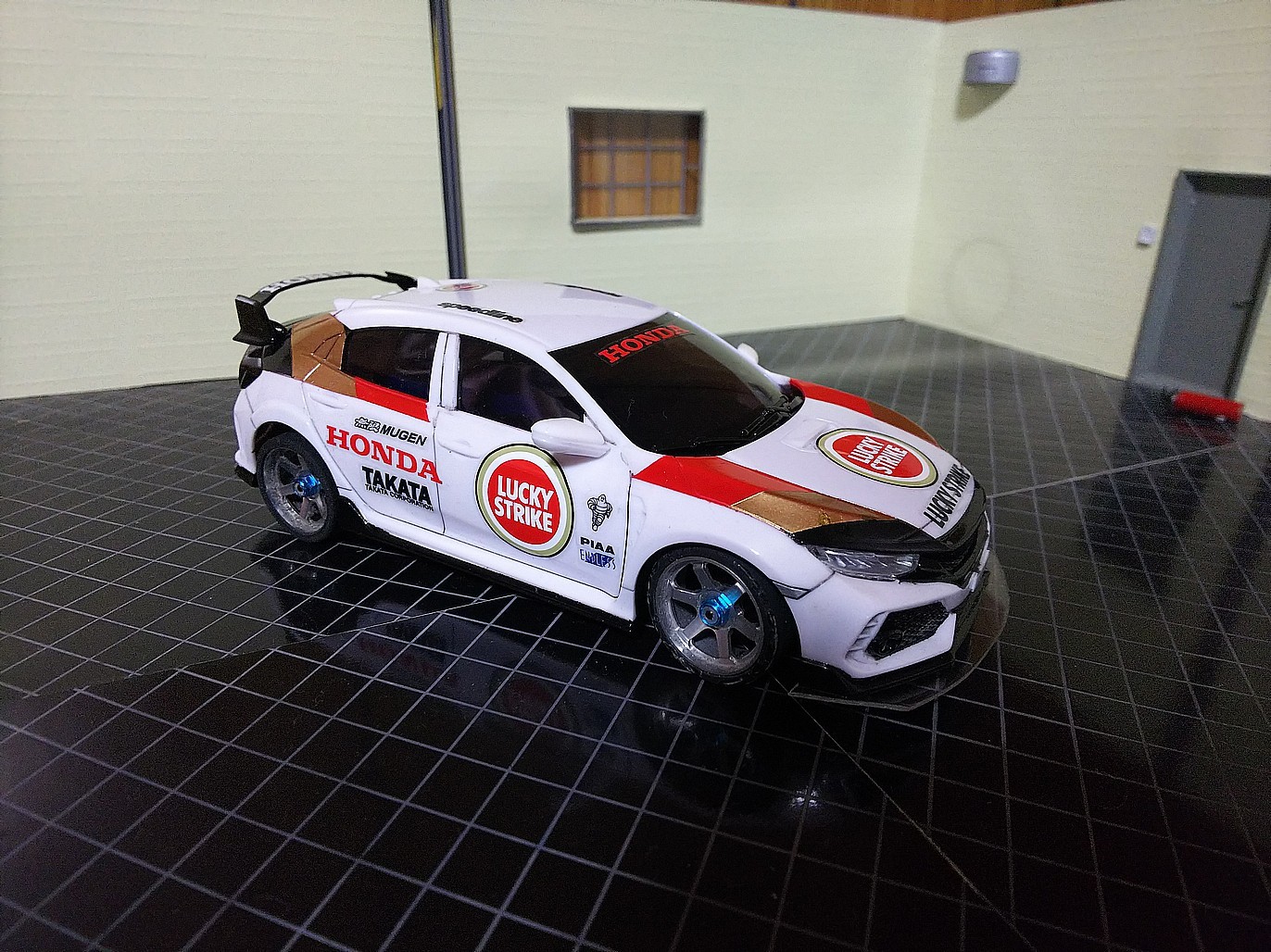 ミニッツ シビックTYPE－R ラッキーストライクカラー