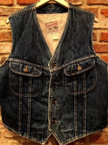 1970s \" Lee -STORM RIDER- \" DENIM × BOA - VINTAGE TRUCKER VEST - ._d0172088_19435583.jpg