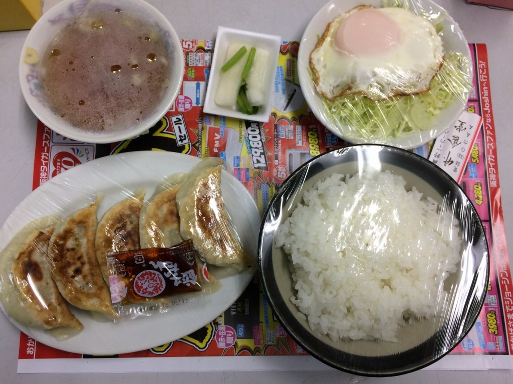 餃子定食。　それは、最強餃子定食。_a0114853_19084778.jpg