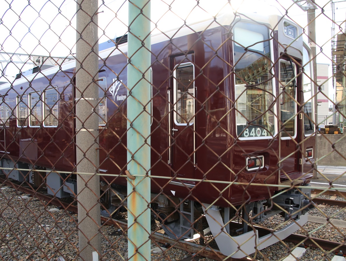 阪急8304F　まもなく試運転？　検査明け_d0202264_18194135.jpg