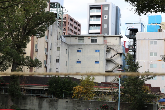 なまくにたましいじんじゃ の辺 (大阪市)_c0001670_21163910.jpg