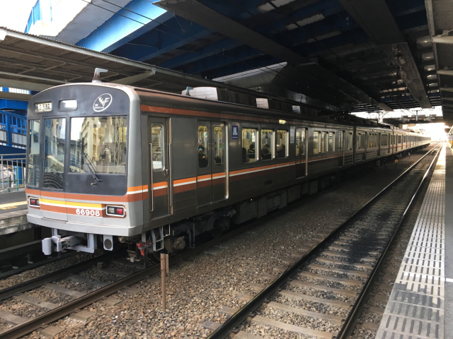 大阪メトロ 66系 66908 (66608F) 未更新車 南茨木駅にて 天下茶屋行_f0212480_23360193.jpg