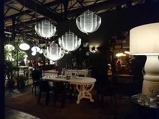 大胆奇抜なブランドです!_d0091909_16085513.jpg