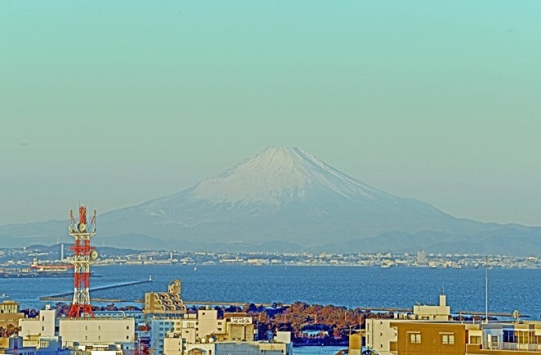 東空の真っ赤な朝焼け_e0119218_10204299.jpg