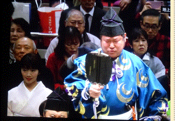 f0231709_21155681.gif