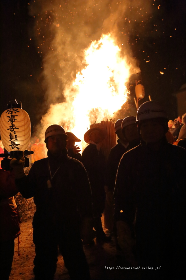 野沢温泉村 道祖神祭り 1 15 火付け開始 野沢温泉とその周辺いろいろ２