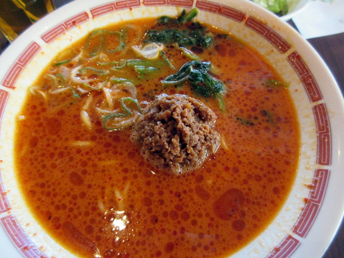 バーミヤン 花山椒とラー油の担々麺 お散歩アルバム 賑やかな夏に