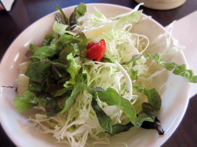 バーミヤン 花山椒とラー油の担々麺 お散歩アルバム 賑やかな夏に バーミヤン 花山椒とラー油の担々麺 お散歩アルバム 賑やかな夏に