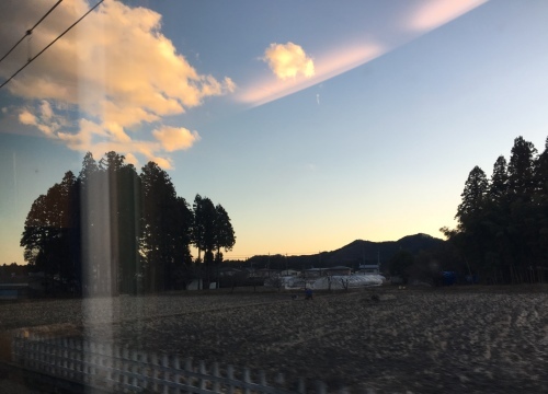 b0330040_16401775.jpeg