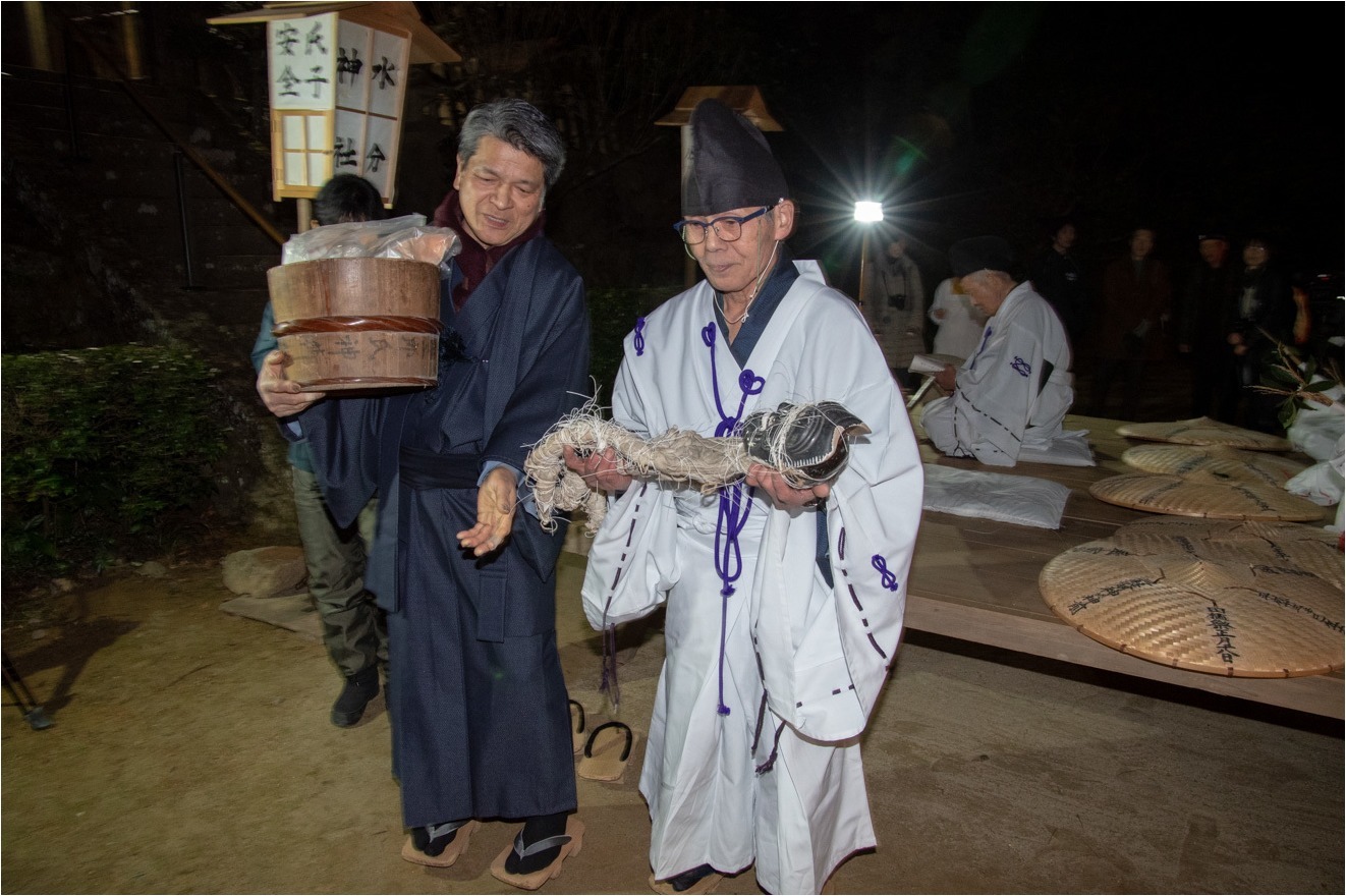 平尾水分神社「オンダ」_d0058445_14073307.jpg