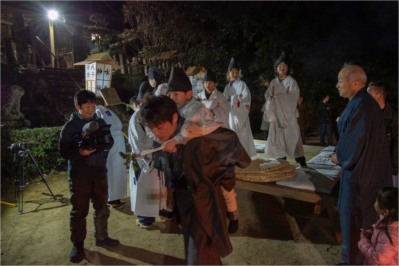 平尾水分神社「オンダ」_d0058445_14074486.jpg