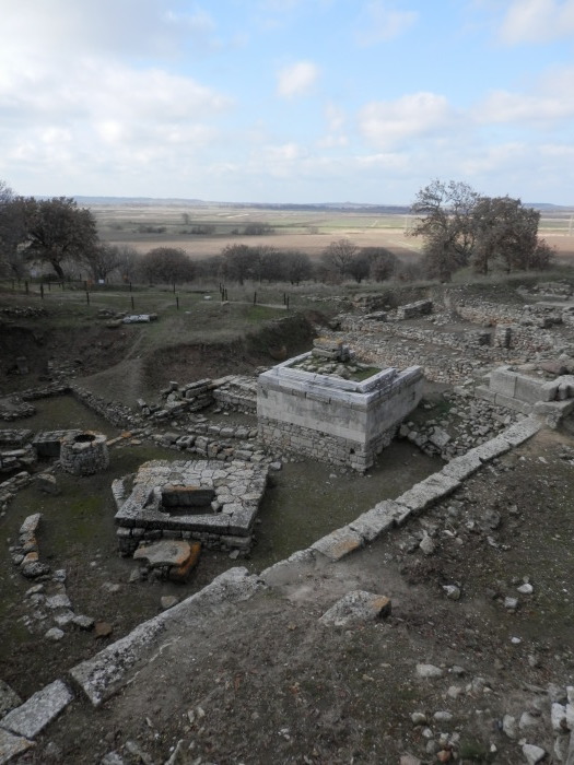 トルコ多重奏旅行記0日目1日目　出発~トロイ遺跡～ハマムandラク_c0002171_00044424.jpg