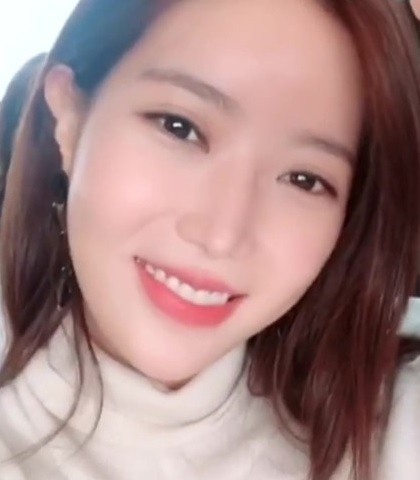 (自然美人?)美人女優 イム・スヒャン (ガチの過去写真がネットで流れる) デビューは?恋愛は?芸能界の友達は?素顔もかわいい!鼻が?_f0158064_00564836.jpg