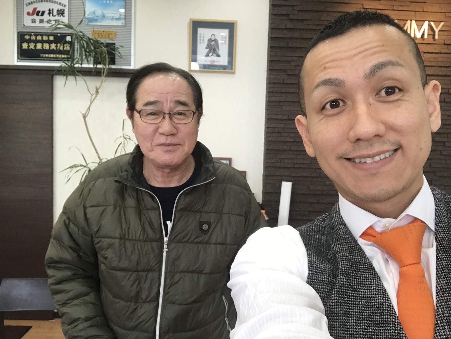 1月23日(水)本店ブログ デリカD5入庫しました!! ランクル ハマー アルファード ♪_b0127002_18541230.jpg
