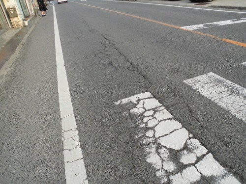 「家が揺れる」　幹線道路沿いに住む市民から　「その人の立場にならないとわからないことが多い」　反省・・・_b0086109_18224110.jpg