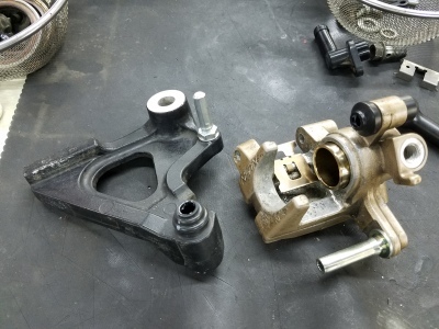 NSR80 メンテナンス② ブレーキ ‼_e0114857_09032186.jpg