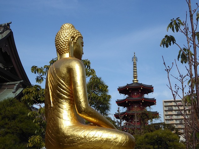 川崎大師で煮込みやら北の湖さんやら♪　川崎大師はなにやら仏様のワンダーランド♪_b0287088_15580150.jpg