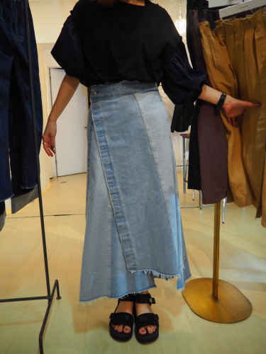 昨日は展示会まわり。_e0357389_11350034.jpg