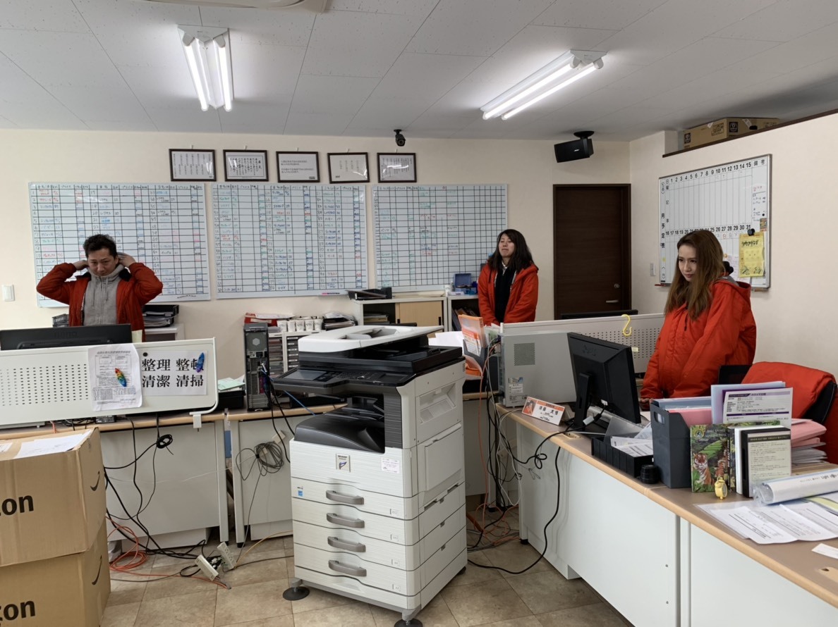 1月25日(金)本店ブログ♪ランクル200ディーゼル✊GX-R入庫しております✊ ハマー レクサス アルファード_b0127002_16252182.jpg