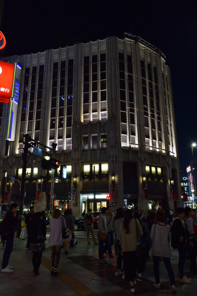 東京新宿・伊勢丹デパート(昭和モダン建築探訪)_f0142606_00390006.jpg