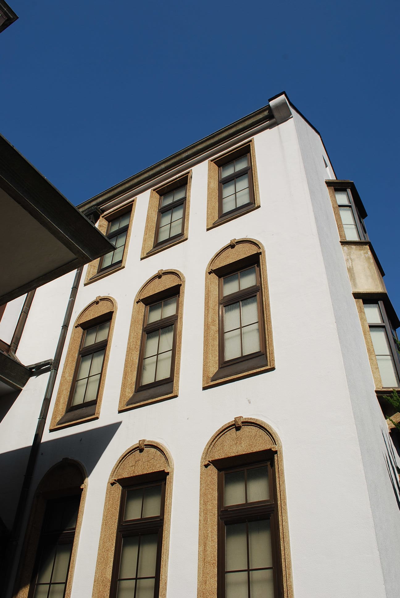 東京・早稲田大学坪内博士演劇博物館(昭和モダン建築探訪)_f0142606_01013970.jpg