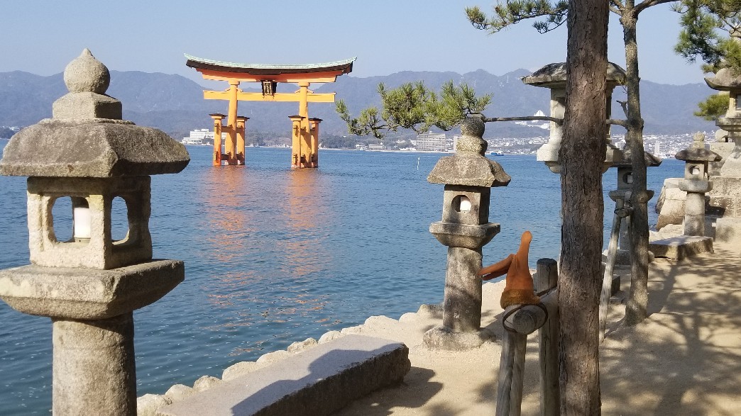 宮島（厳島神社）へ_b0019313_14590857.jpg