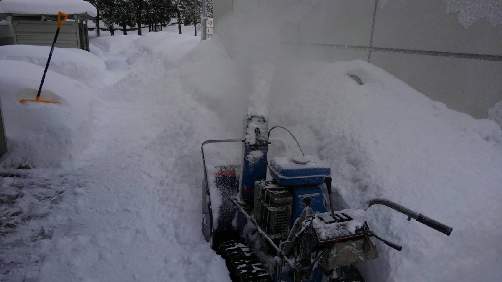 除雪機買い取りさせて頂きました！＆レトロなサイクルホーン_a0216771_10452970.jpg