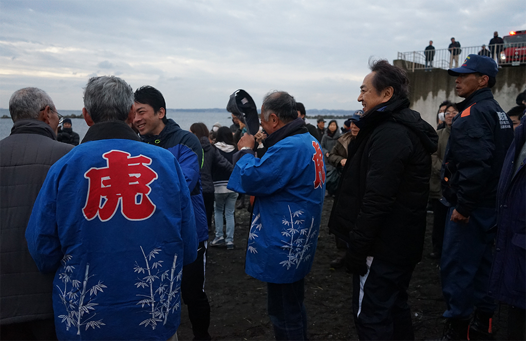 20190113 横須賀「平成最後の」おんべ焼き_e0150566_1824186.jpg