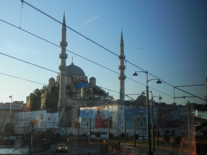 トルコ多重奏旅行記6日日　イスタンブール；ボスポラス海峡クルーズ~サバサンドの船屋台_c0002171_19531253.jpg