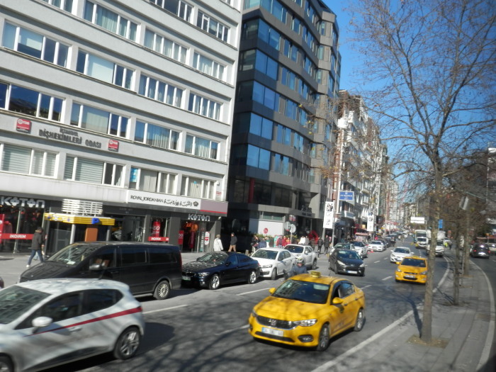 トルコ多重奏旅行記6日日　イスタンブール；ボスポラス海峡クルーズ~サバサンドの船屋台_c0002171_21221338.jpg