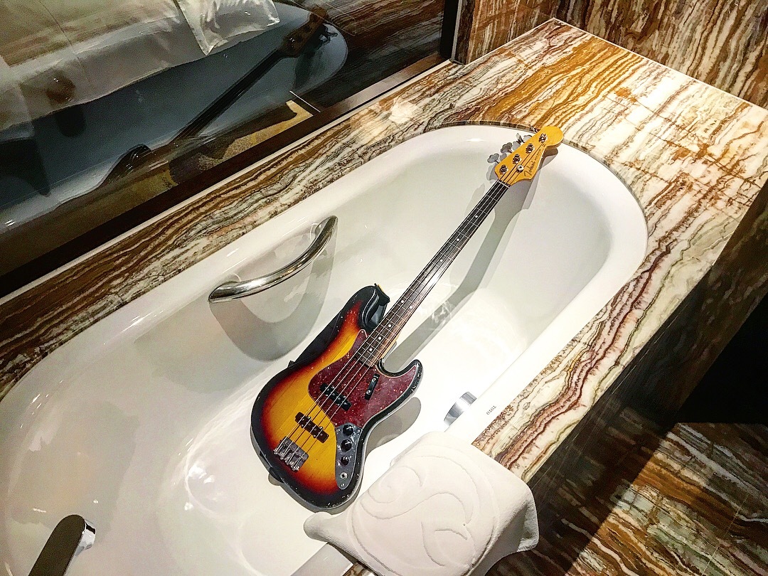 Happy New Pick Guard 2019 : フレットレスベース奏者織原良次 Happy New Pick Guard 2019 : フレットレスベース奏者織原良次