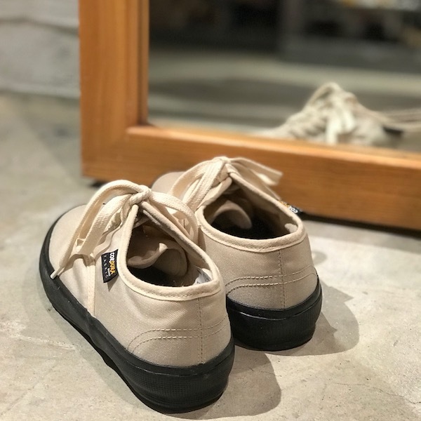 春のスニーカーのお知らせ *_d0364239_19395104.jpg