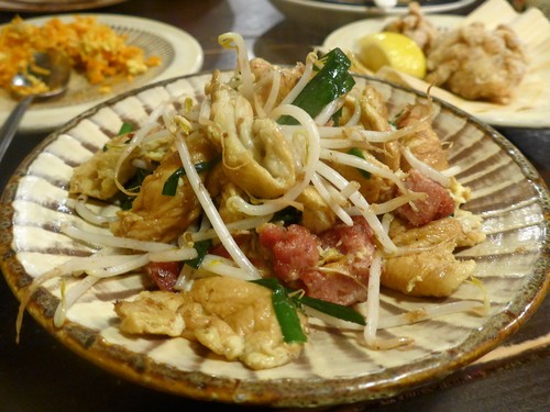 那覇・県庁前「沖縄料理ひとひねり 離」へ行く。_f0232060_20444112.jpg