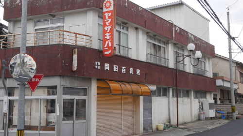 2軒の百貨店_f0130879_09113836.jpg