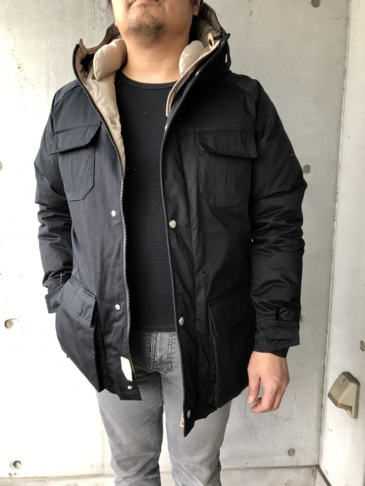 寒いですから。。。雪が降ってますから。。。_d0152280_13540963.jpg