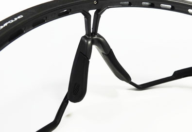 RUDYPROJECT(ルディープロジェクト)新素材GRAPHENE COMPOUND(グラフェン コンパウンド)採用スポーツサングラス発売開始!_c0003493_09200975.jpg